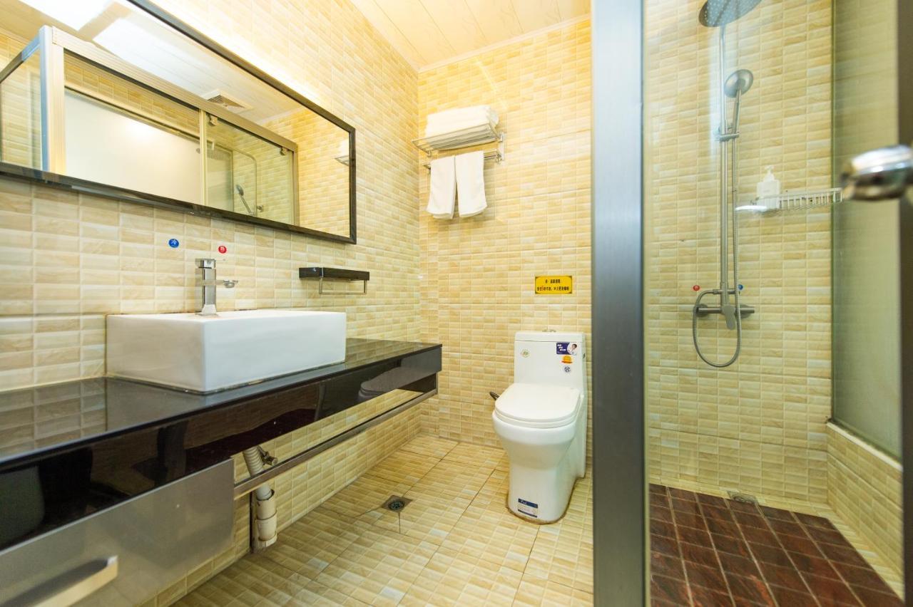 J Hotel Shanghai Extérieur photo